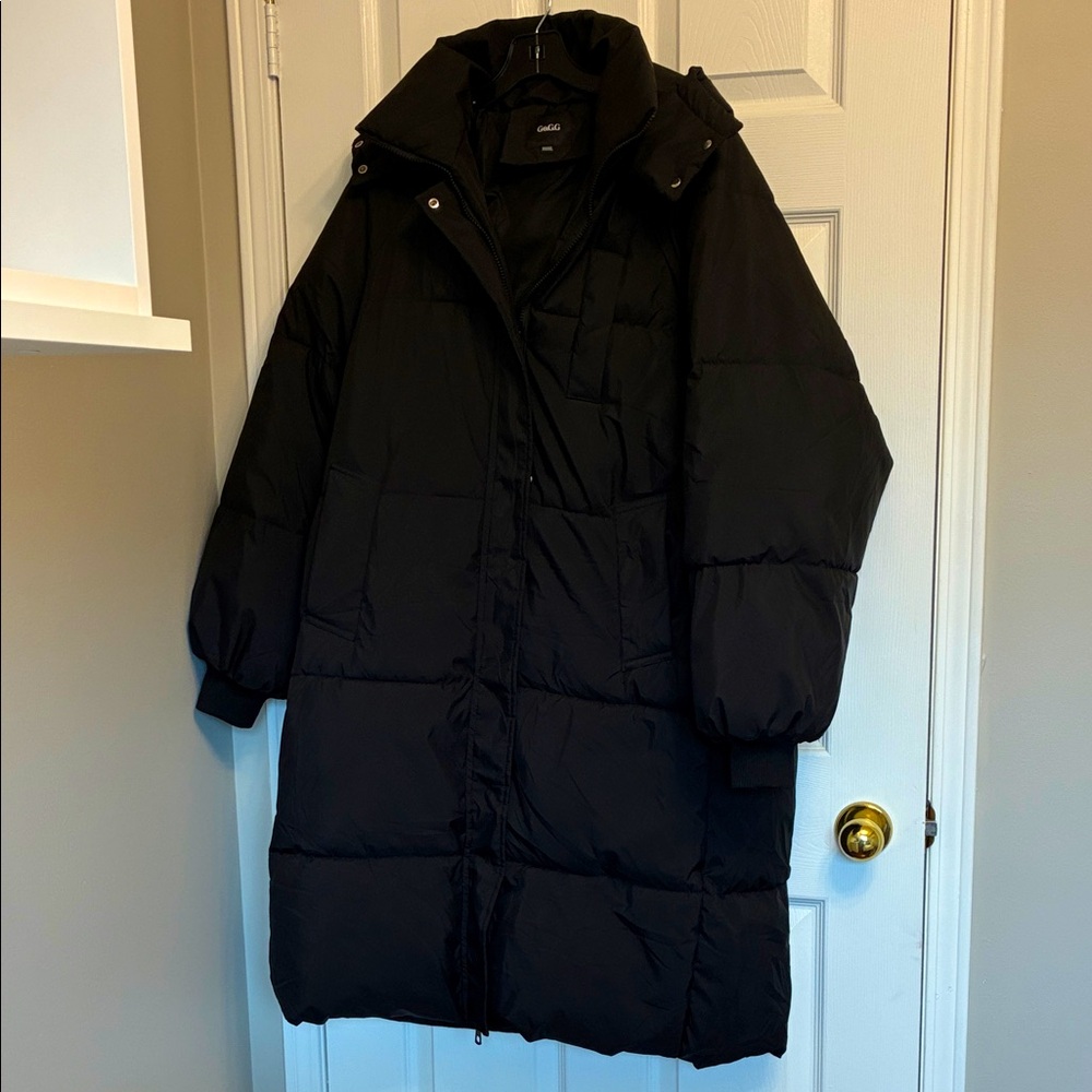 GO.G.G Women's Long Black Puffer Jacket long in size XXXXL